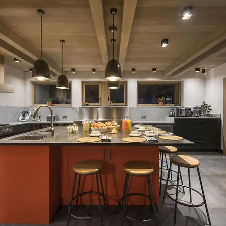 Eternal Winter: A Lavish Chalet Experience In Lech Apartment *